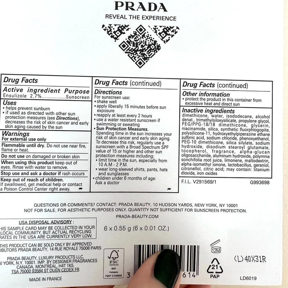 5 for 25⚡️Prada Reveal Skin Optimizing Soft Matte Foundation 3.3g Sample Card